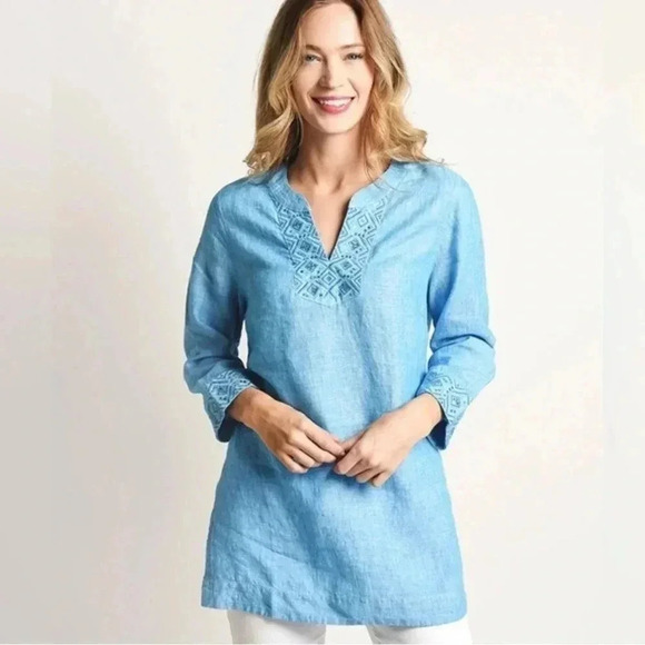 TOMMY BAHAMA Women's Sunset Chambray Embell Tunic Size Small - Picture 2 of 8